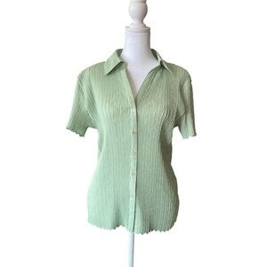 Vintage 90s NICOLA Sage Green Plissé Button-Up Blouse Lettuce Hem Size L